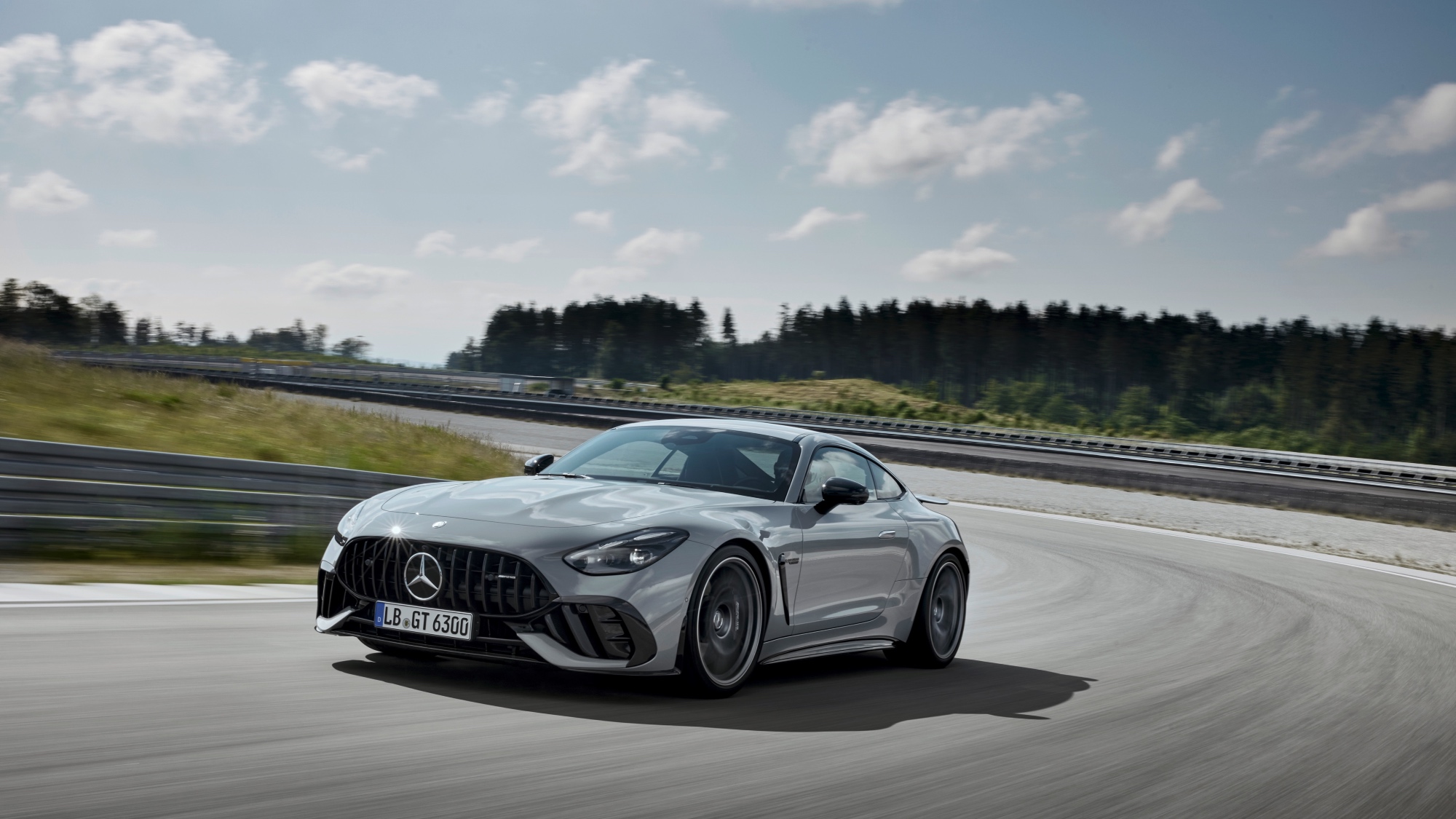 mercedes-amg-gt-pro-2024-2
