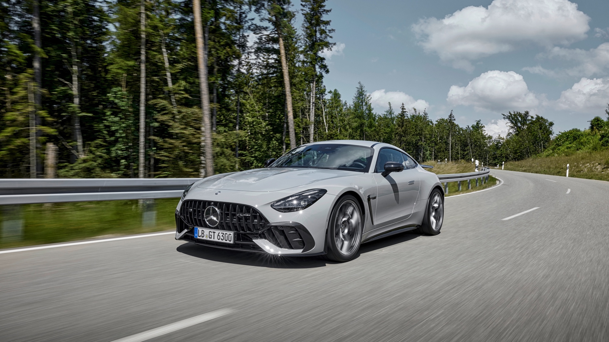 mercedes-amg-gt-pro-2024-5