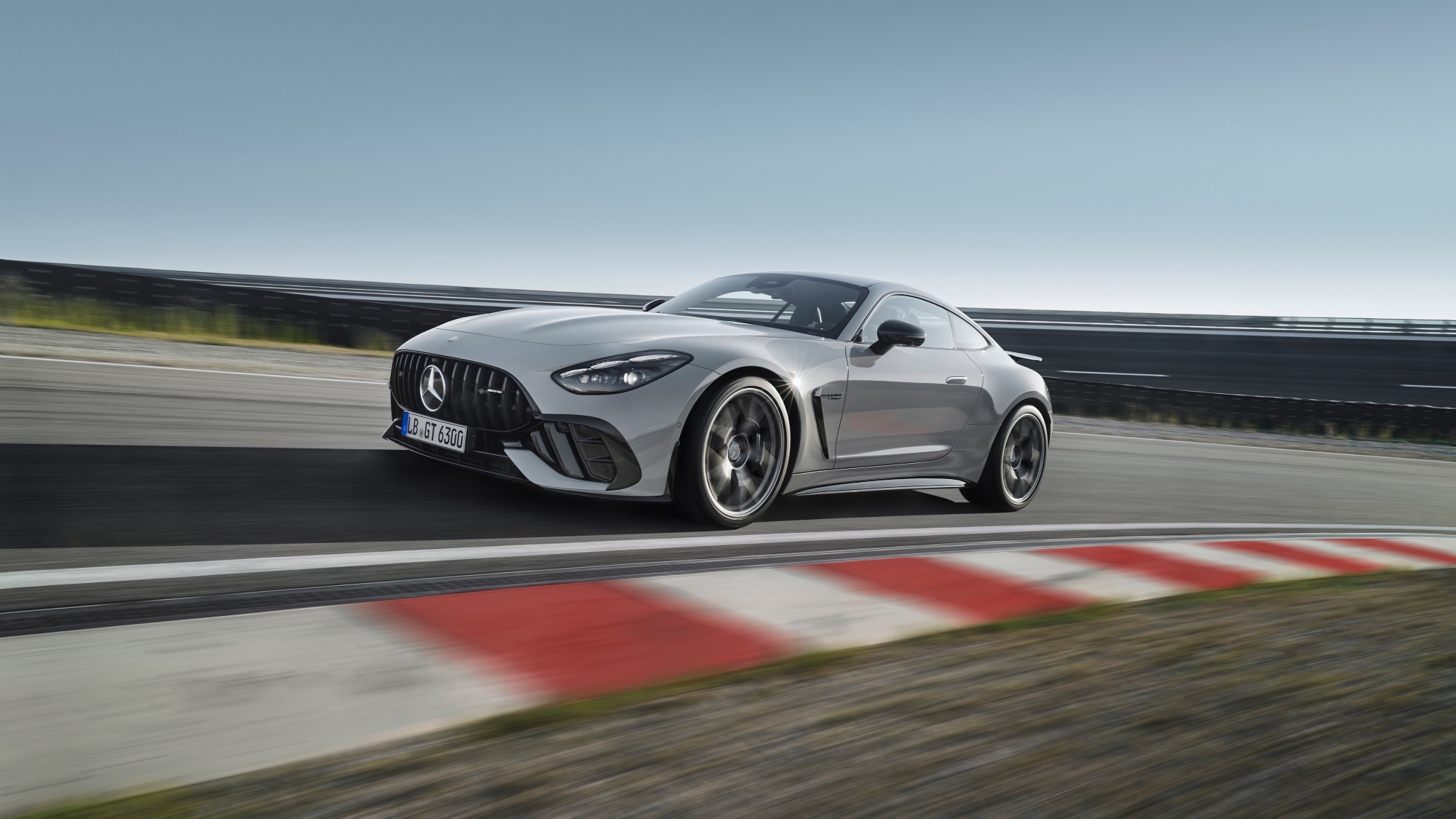 mercedes-amg-gt-pro-2024-8