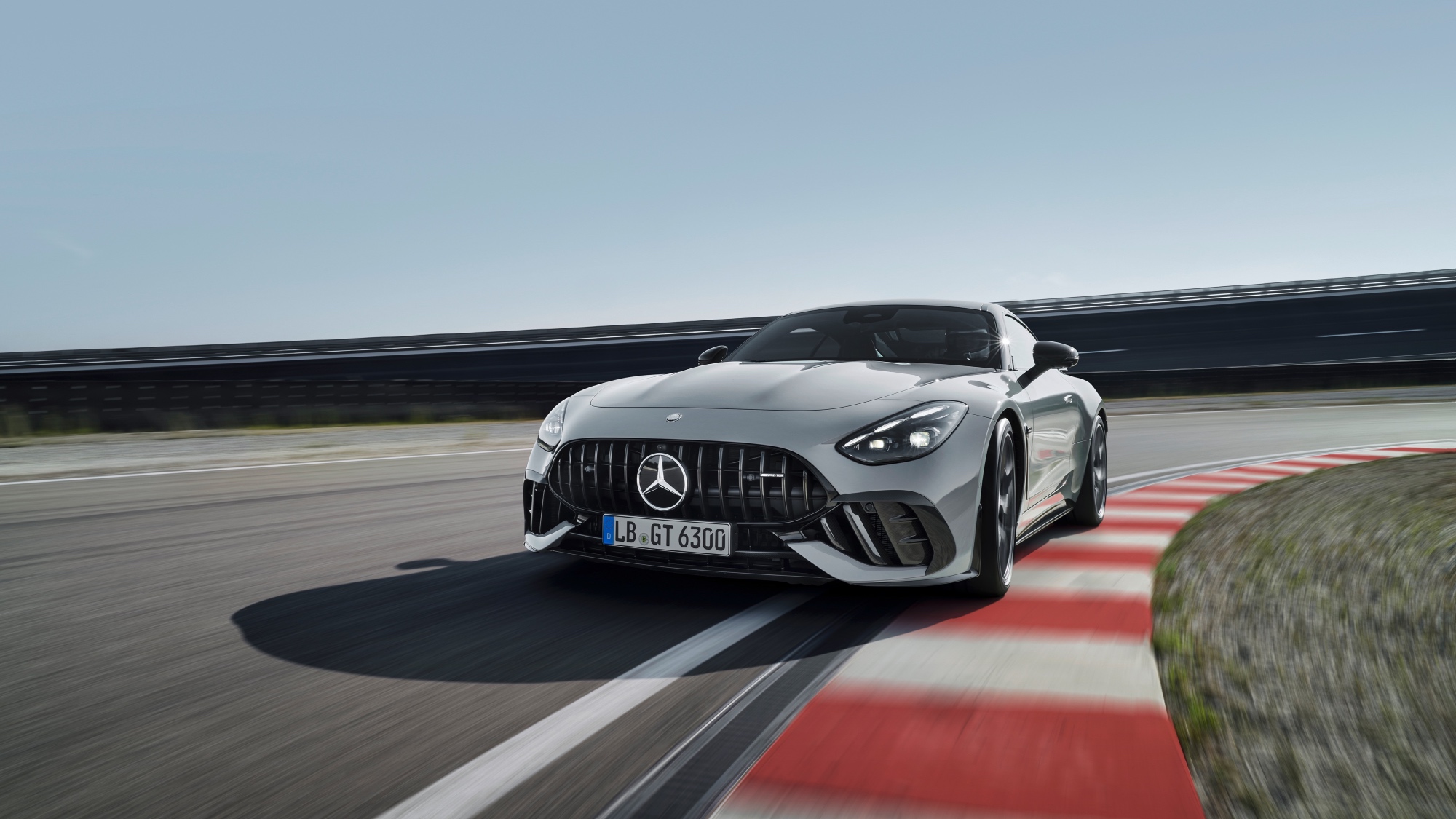 mercedes-amg-gt-pro-2024-9