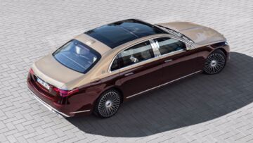 Mercedes-Maybach S-Klasse; Exterieur: designo rubelitrot/kalaharigold; Interieur: Leder Nappa macchiatobeige/bronzebraun pearl; Zierteile: designo Holz Walnuss braun offenporig aluminium linesMercedes-Maybach S-Class; exterior: designo rubelit red/kalahari gold; interior: Leather Nappa macchiato beige / bronze brown pearl; trim parts: designo brown open-pore walnut wood with aluminium lines Mercedes-Maybach S-Klasse; Exterieur: designo rubelitrot/kalaharigold; Interieur: Leder Nappa macchiatobeige/bronzebraun pearl; Zierteile: designo Holz Walnuss braun offenporig aluminium linesMercedes-Maybach S-Class; exterior: designo rubelit red/kalahari gold; interior: Leather Nappa macchiato beige / bronze brown pearl; trim parts: designo brown open-pore walnut wood with aluminium lines
