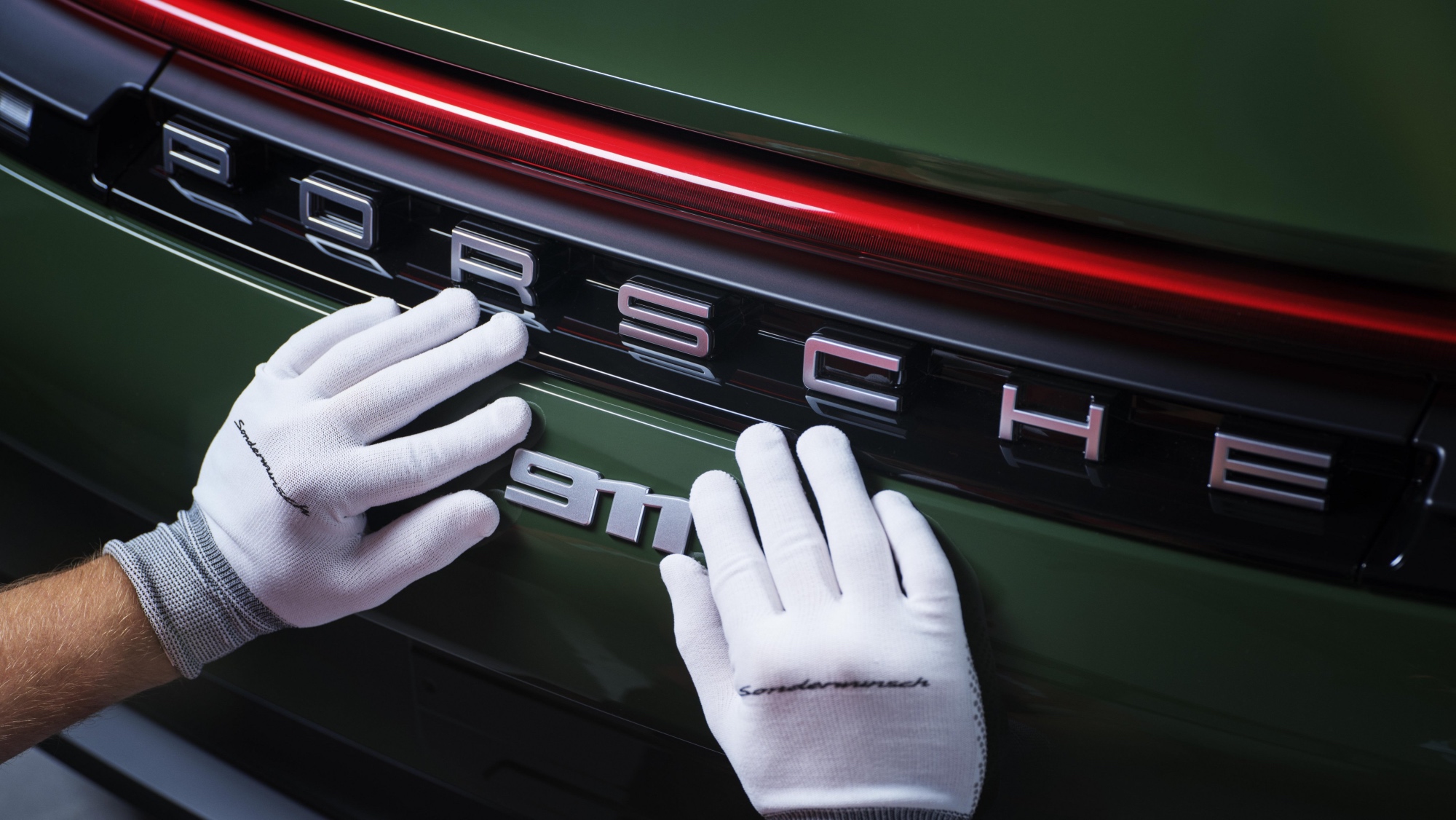 porsche-911-cuarenta-edition-18 porsche-911-cuarenta-edition-18