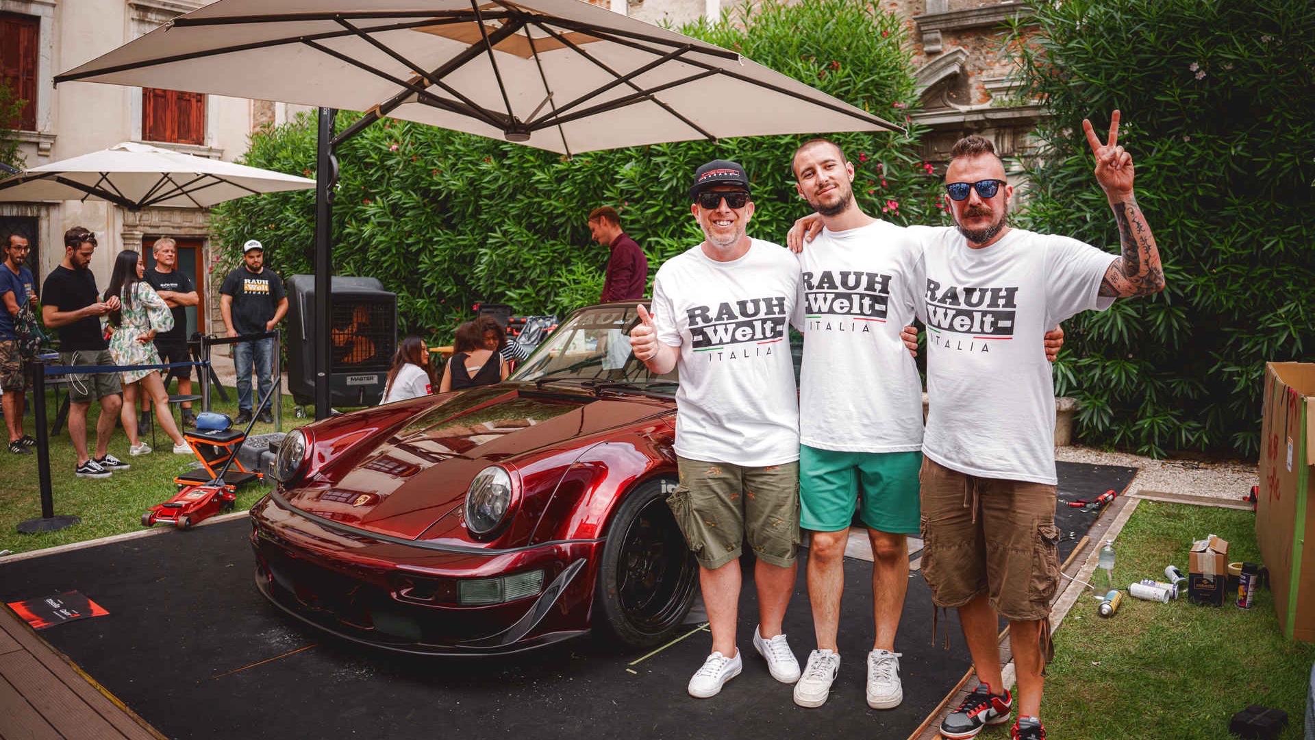 porsche_911_964_carrera-4_rwb_venice_veloce_3 porsche_911_964_carrera-4_rwb_venice_veloce_3