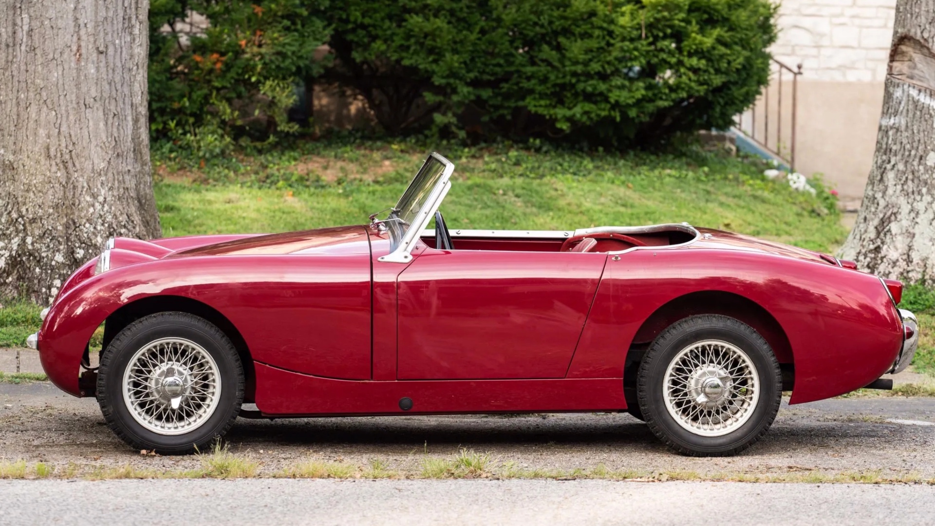 1961_austin-healey_bugeye-sprite_1961_austin-healey_bugeye-sprite_1f93c336-f0d8-482f-a16c-f4974c3401c0-QujrUk-29746-29747-scaled