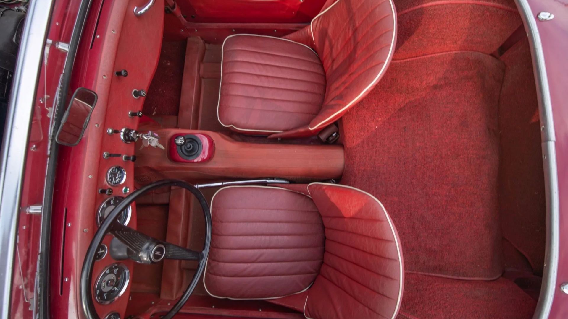 1961_austin-healey_bugeye-sprite_1961_austin-healey_bugeye-sprite_9ed8b1ba-fcb0-4bb2-a5c0-b6caa6909452-AfoIES-30146-30147-scaled