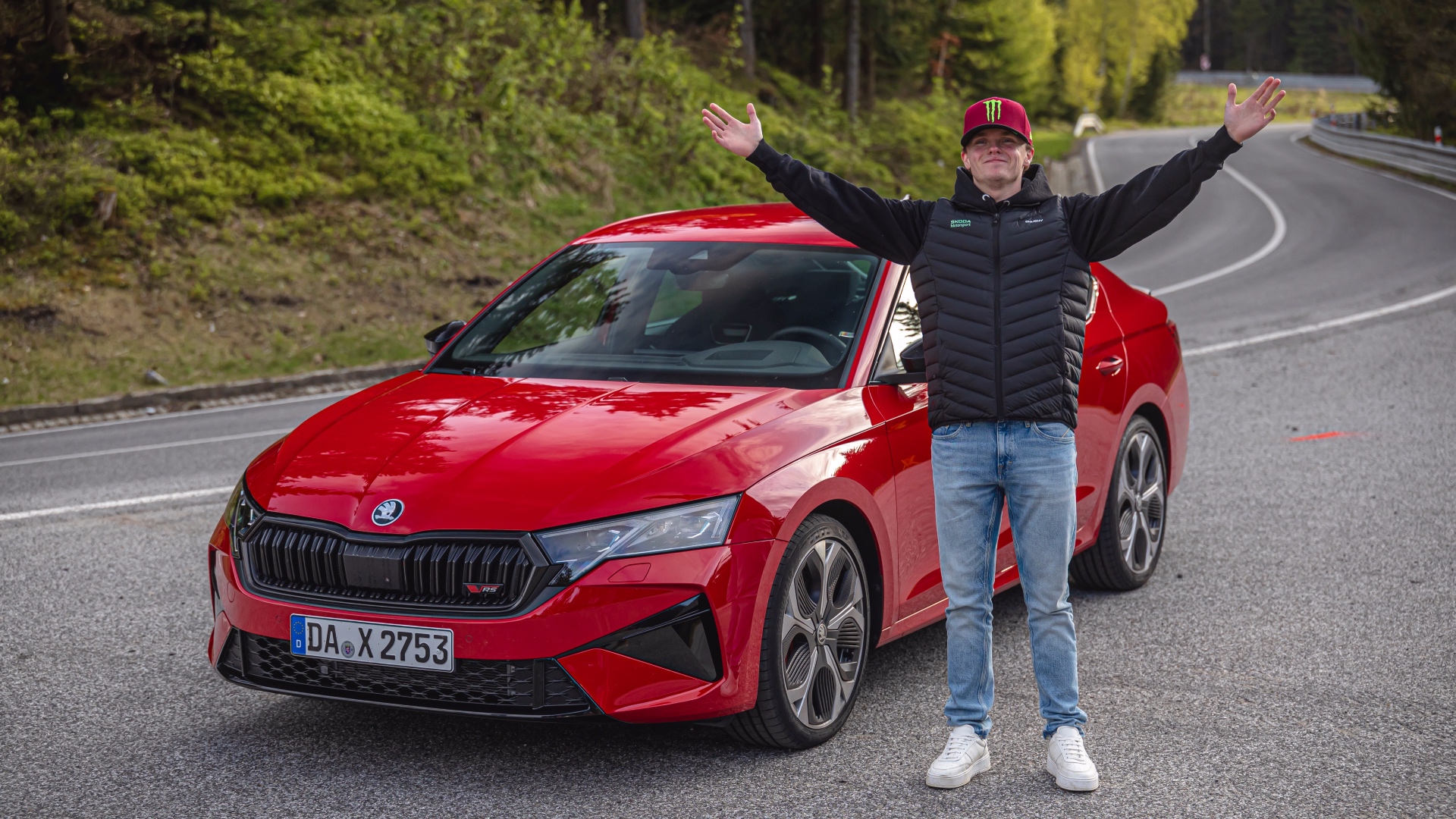 240704_When-driving-fun-meets-comfort-1_7c1c8614 240704_When-driving-fun-meets-comfort-1_7c1c8614