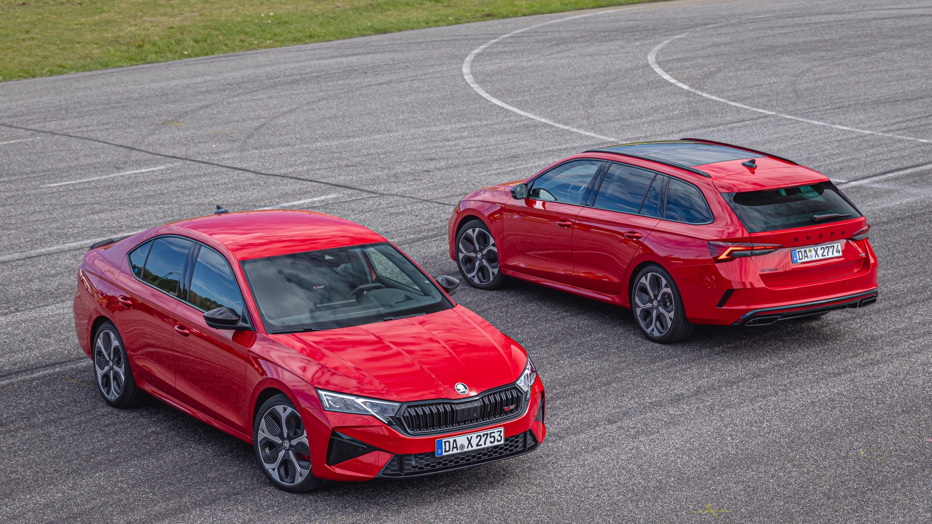 240704_When-driving-fun-meets-comfort-3_f5711071 240704_When-driving-fun-meets-comfort-3_f5711071