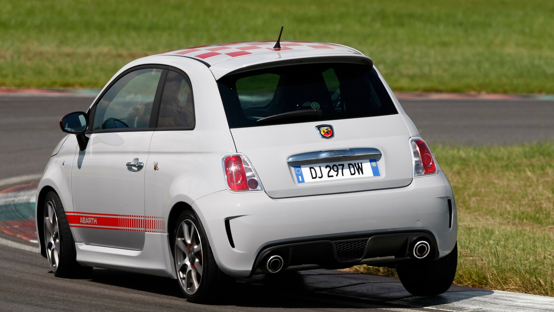 Abarth-500-2008-2016-7
