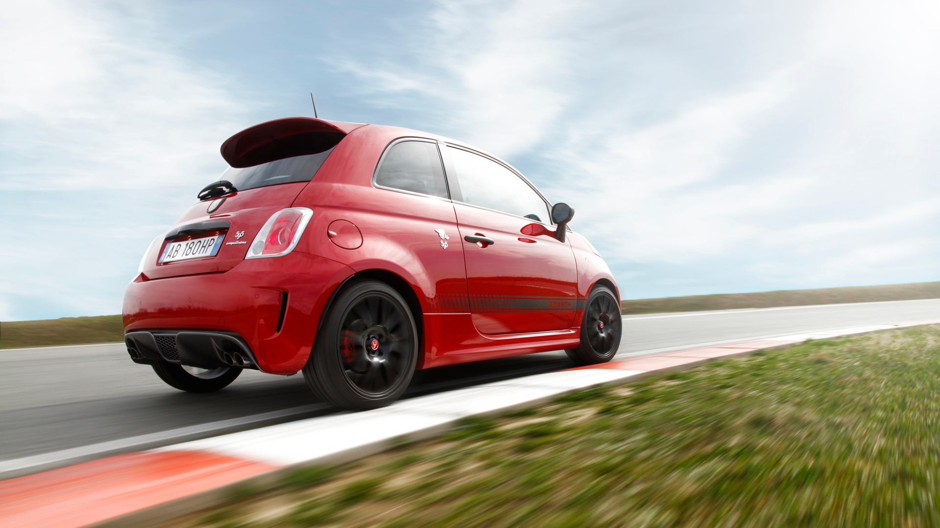 Abarth-500-595-695-10 Abarth-500-595-695-10