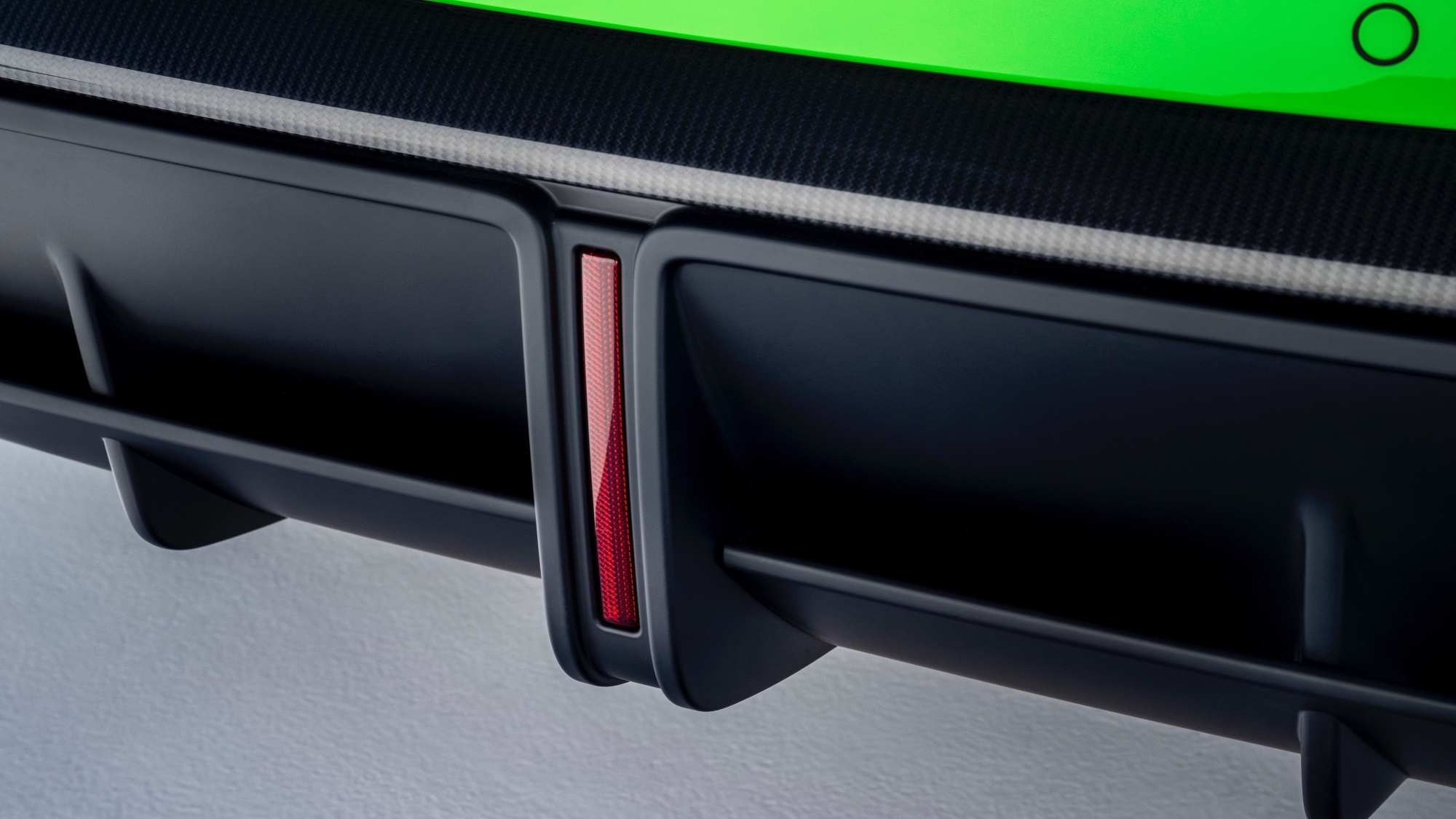 Detail,
Colour: Kyalami green Detail,
Colour: Kyalami green