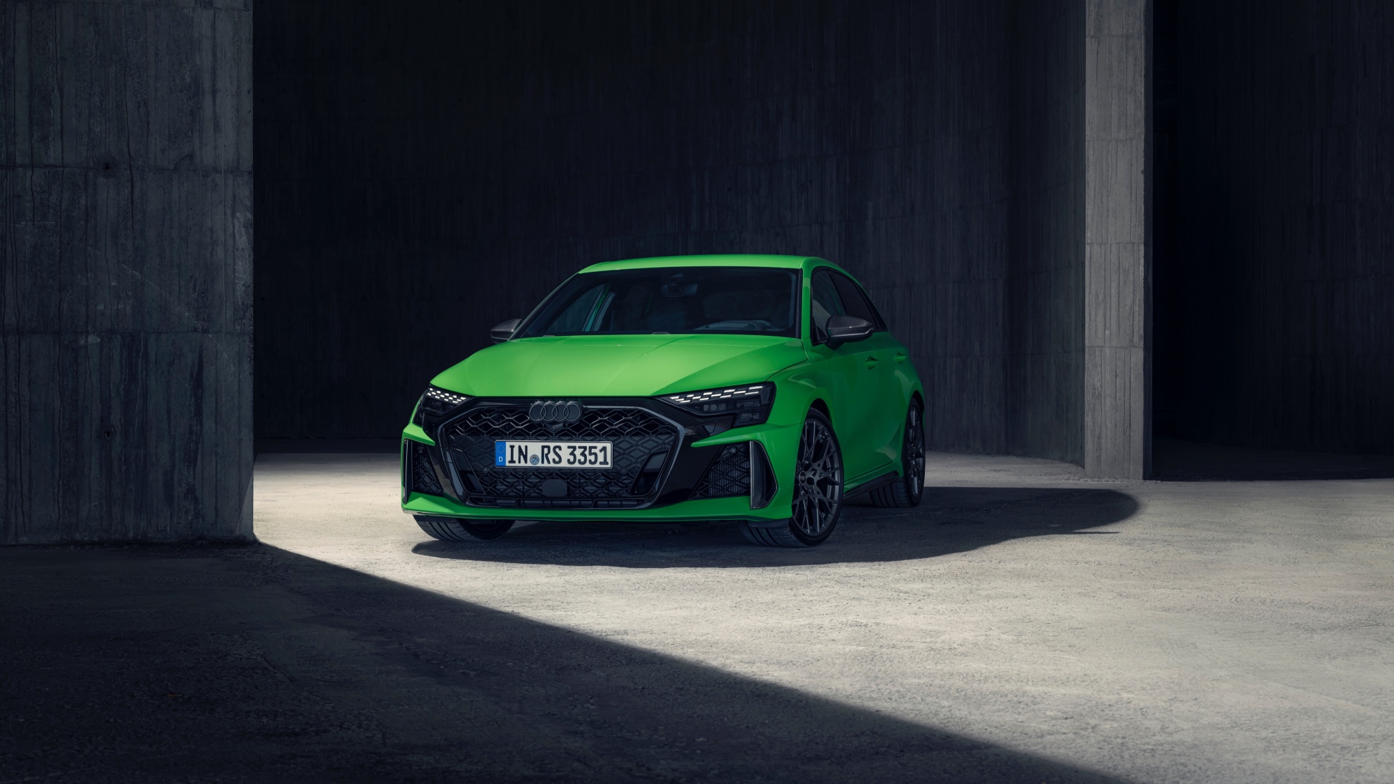 Static photo,Colour: Kyalami green Static photo,Colour: Kyalami green