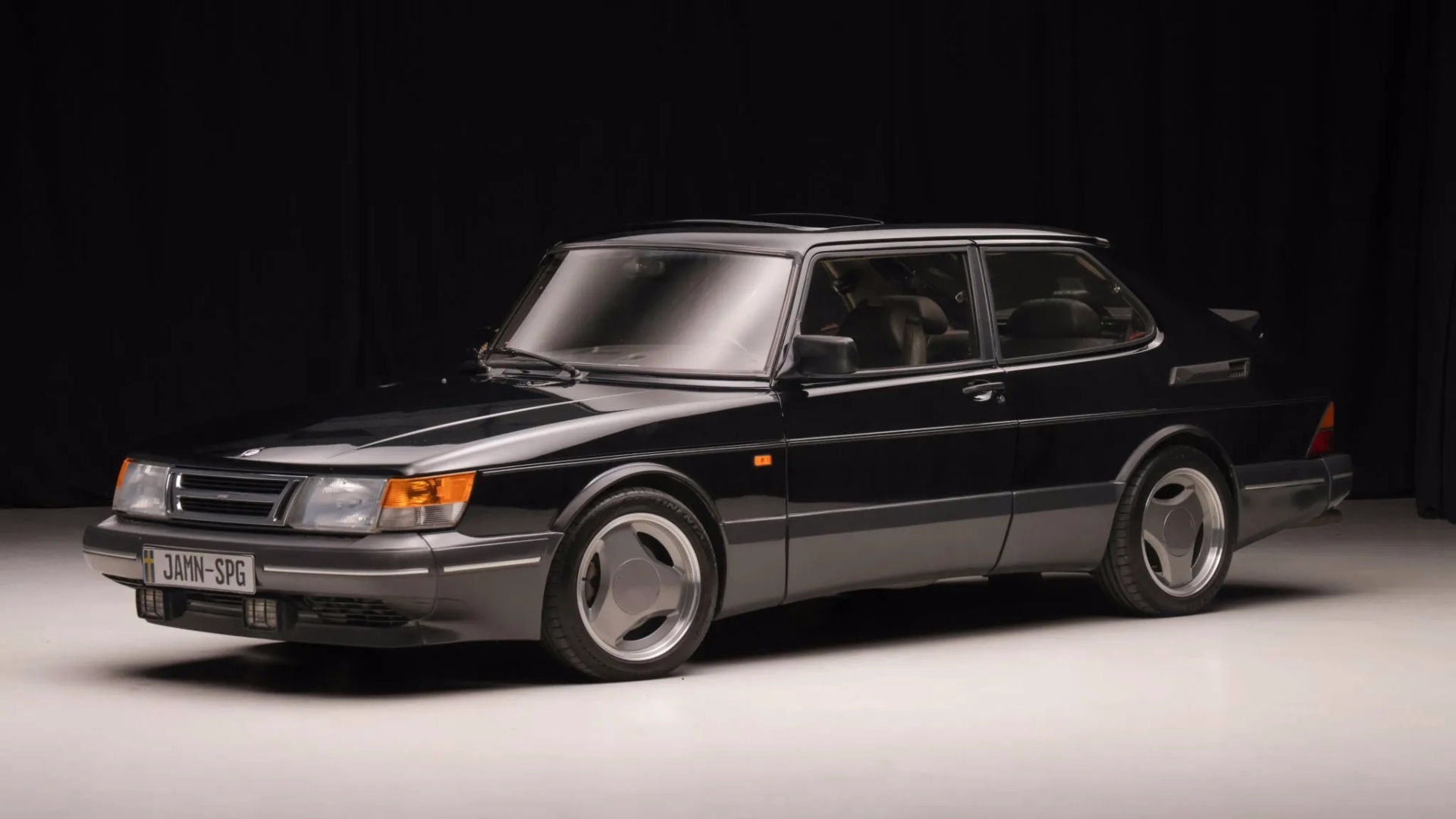 IMG-8108-62748-scaledSaab-900-Turbo-