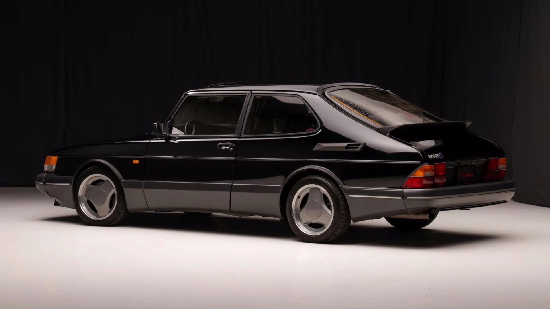 IMG-8111-62774-scaledSaab-900-Turbo-