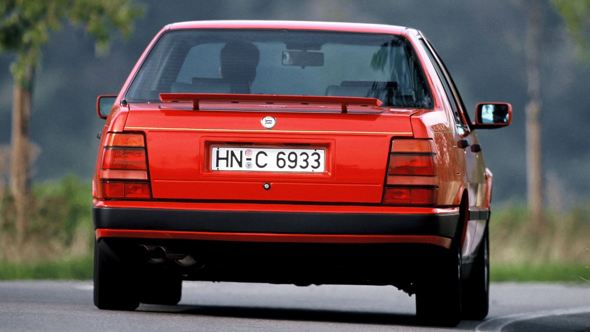 Lancia-Thema-8.32-Ferrari-2