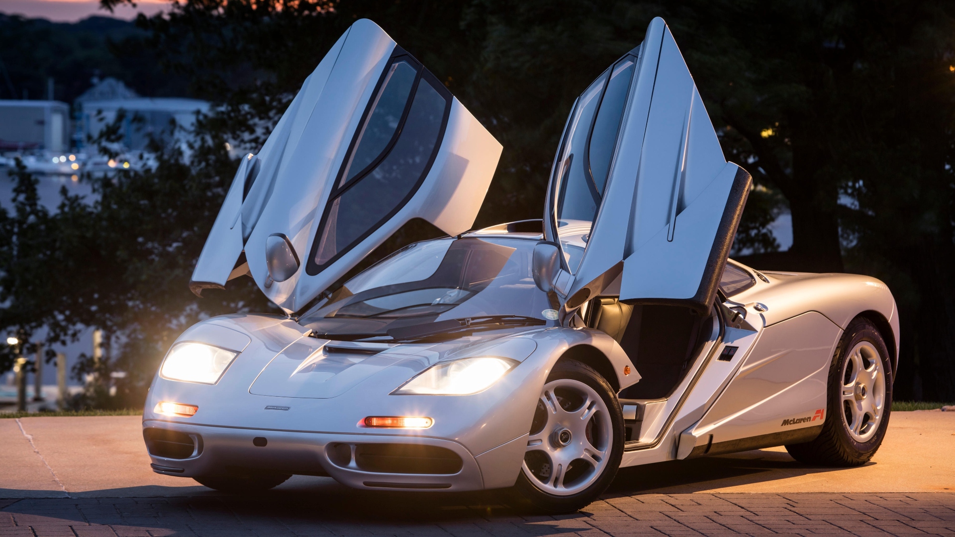 McLaren F1 McLaren F1