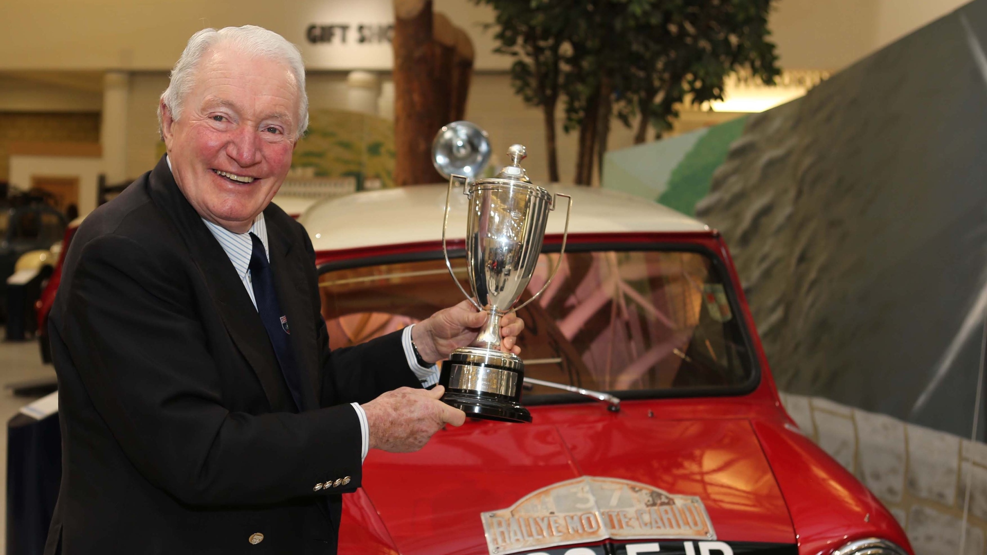 Mini-BMC-Morris-Rover-classica-1959-Issigonis-Rally-Monte-Carlo-The-Italian-Job-65-anniversario-2024-18