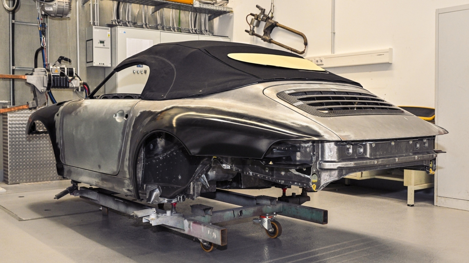 Porsche-911-Speedster-Tipo-993-progetti-speciali-exclusive-manufaktur-sonderwunsch-2024-20