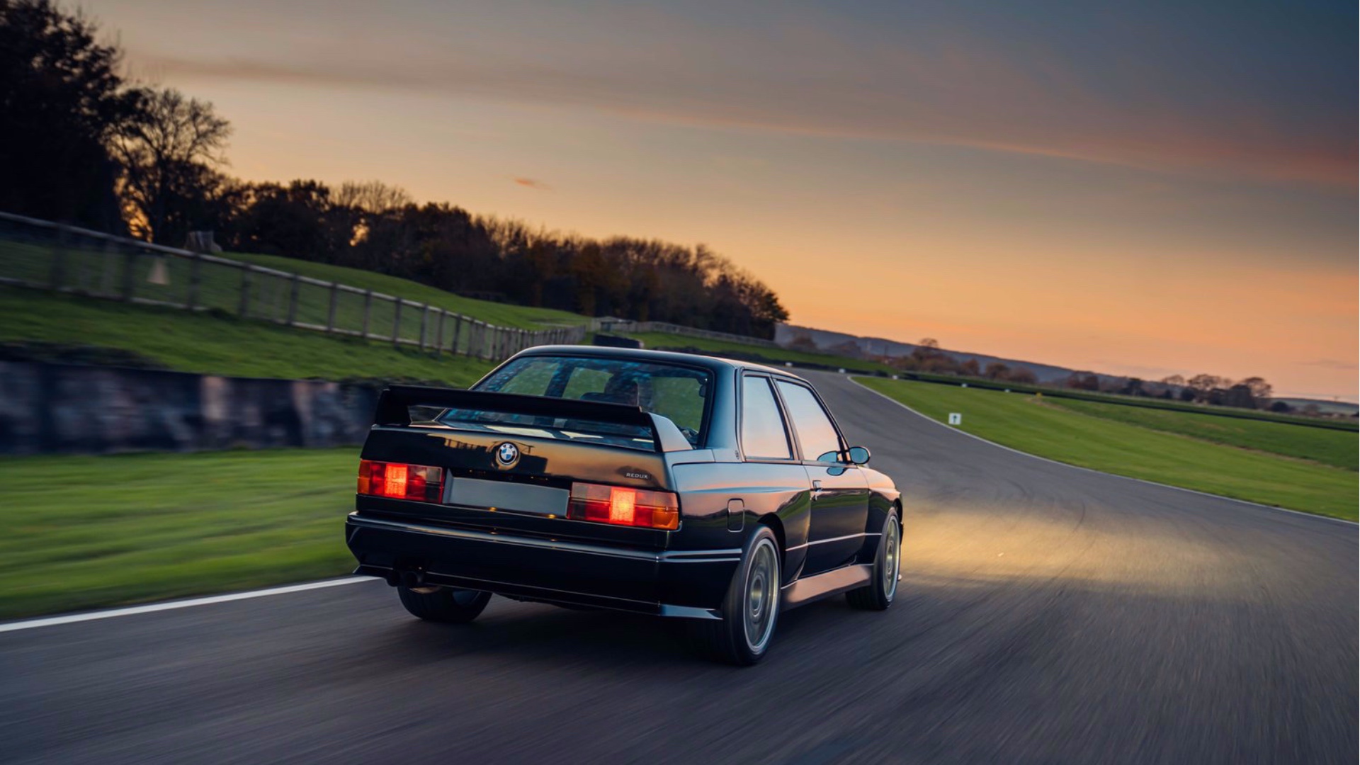 Redux+002+-+Rolling+Rear+Passenger+3_4+Dip+-+2+compressed-BMW-M3-E30-by-Redux-