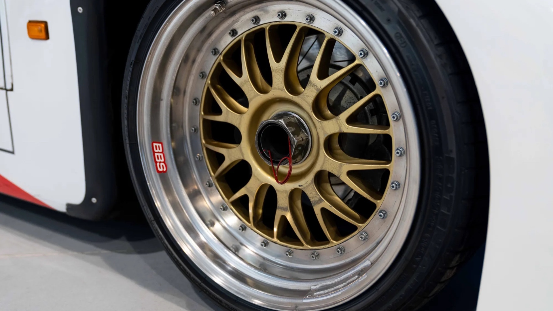 f9576e2e-d387-4fef-9ab9-ac3301ac0c44Porsche-962-in-vendita-2024-