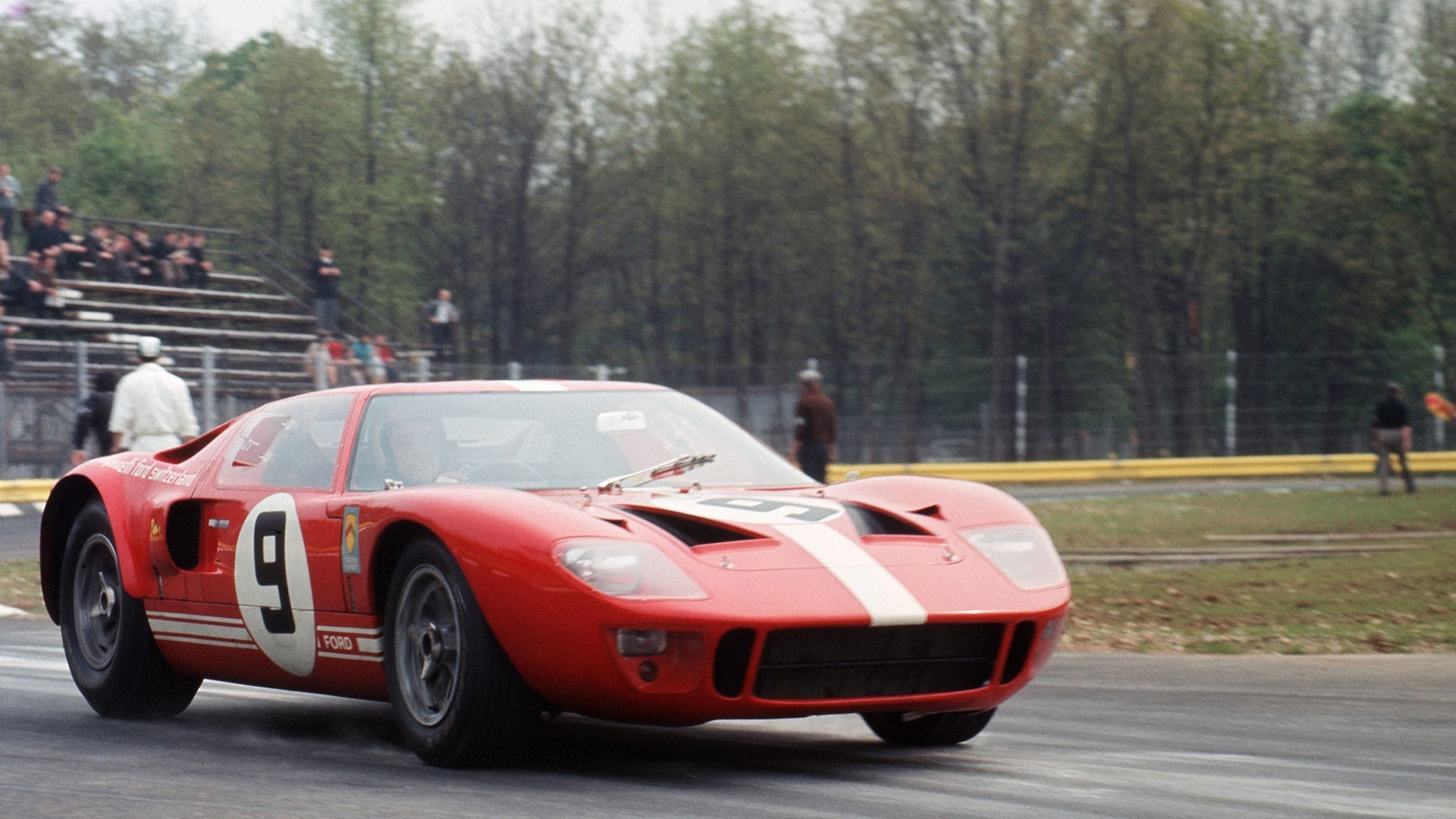 Ford-GT40-1964-2024-60-anni-le-mans-66-vs-ferrari-12 Ford-GT40-1964-2024-60-anni-le-mans-66-vs-ferrari-12