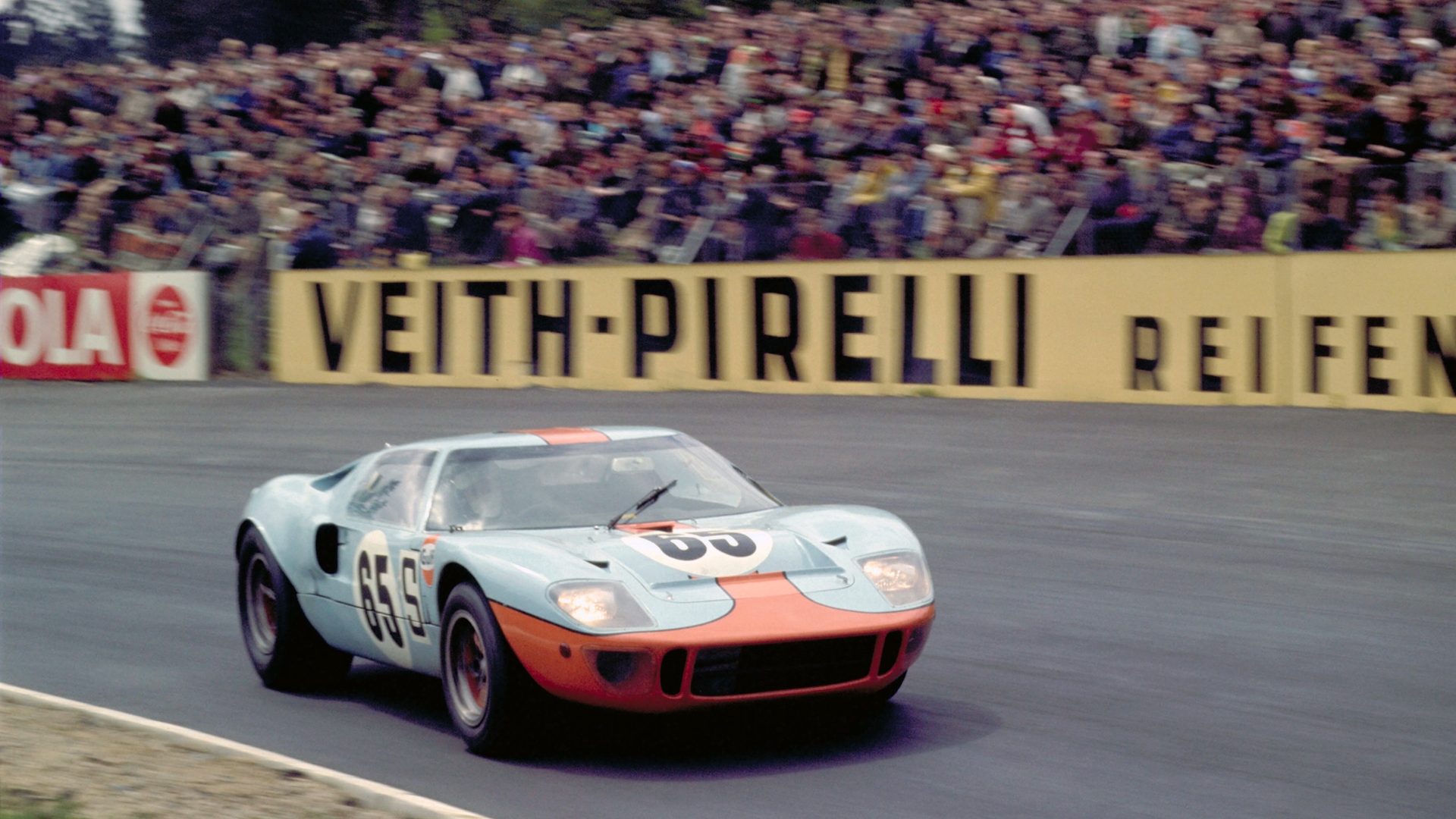 Ford-GT40-1964-2024-60-anni-le-mans-66-vs-ferrari-2 Ford-GT40-1964-2024-60-anni-le-mans-66-vs-ferrari-2