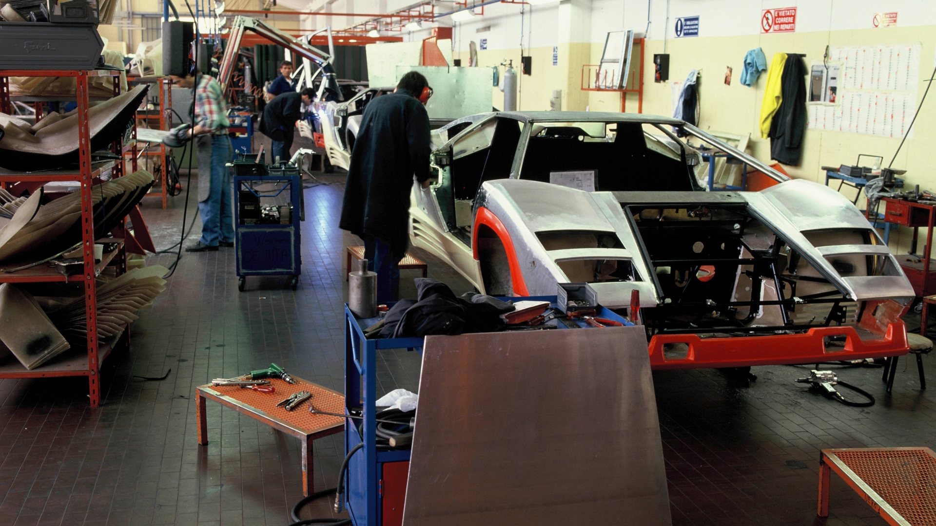 Lamborghini-Countach-50-anni-anniversario-produzione-LP-400-1974-43 Lamborghini-Countach-50-anni-anniversario-produzione-LP-400-1974-43