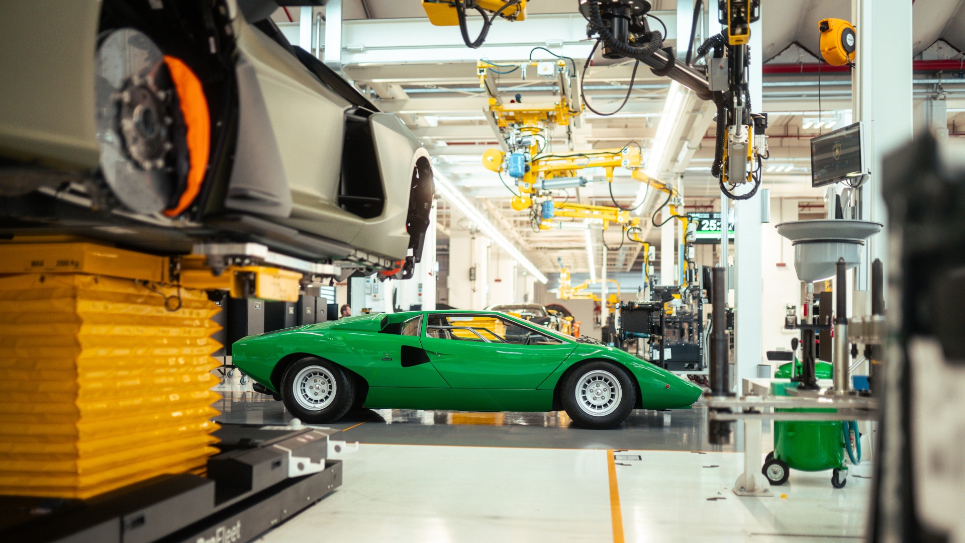 Lamborghini-Countach-50-anni-anniversario-produzione-LP-400-1974-5 Lamborghini-Countach-50-anni-anniversario-produzione-LP-400-1974-5