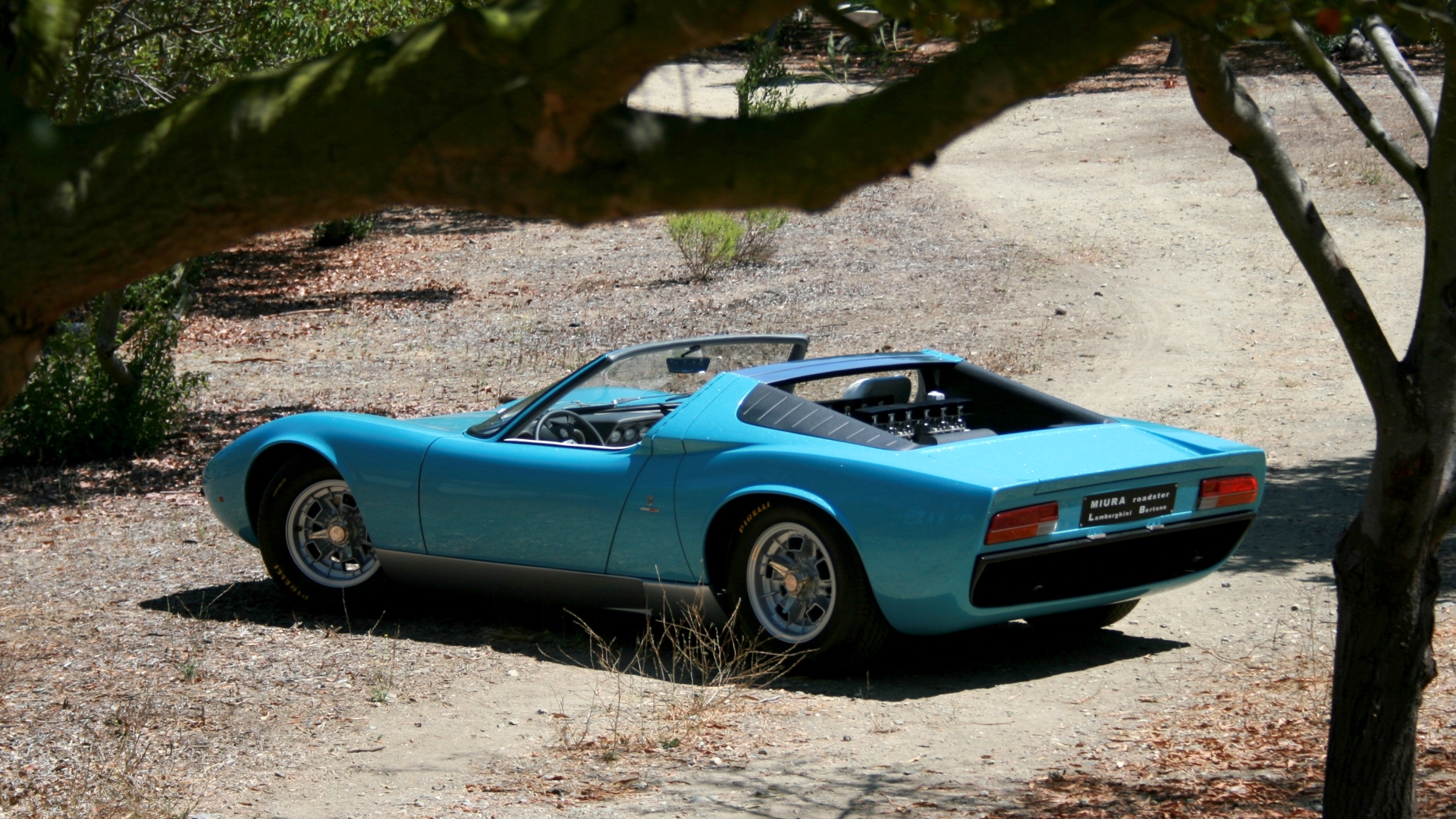 Lamborghini-Miura-11