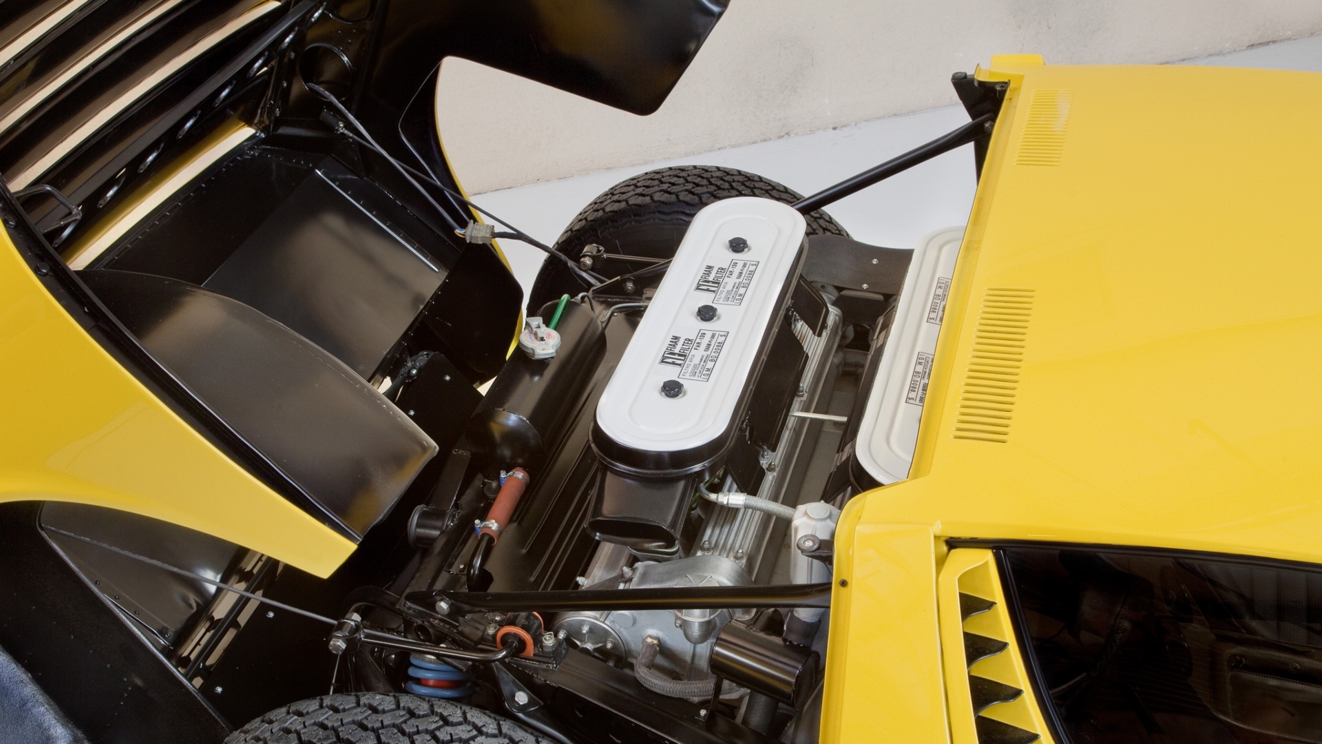 Lamborghini-Miura-7