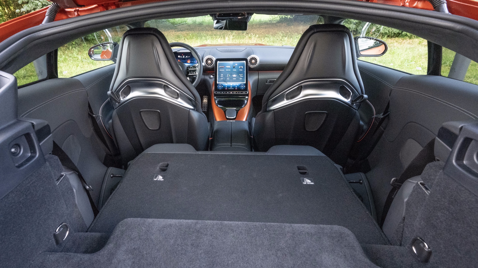 Mercedes-AMG-GT-63-S-e-Performance-guida-test-drive-43