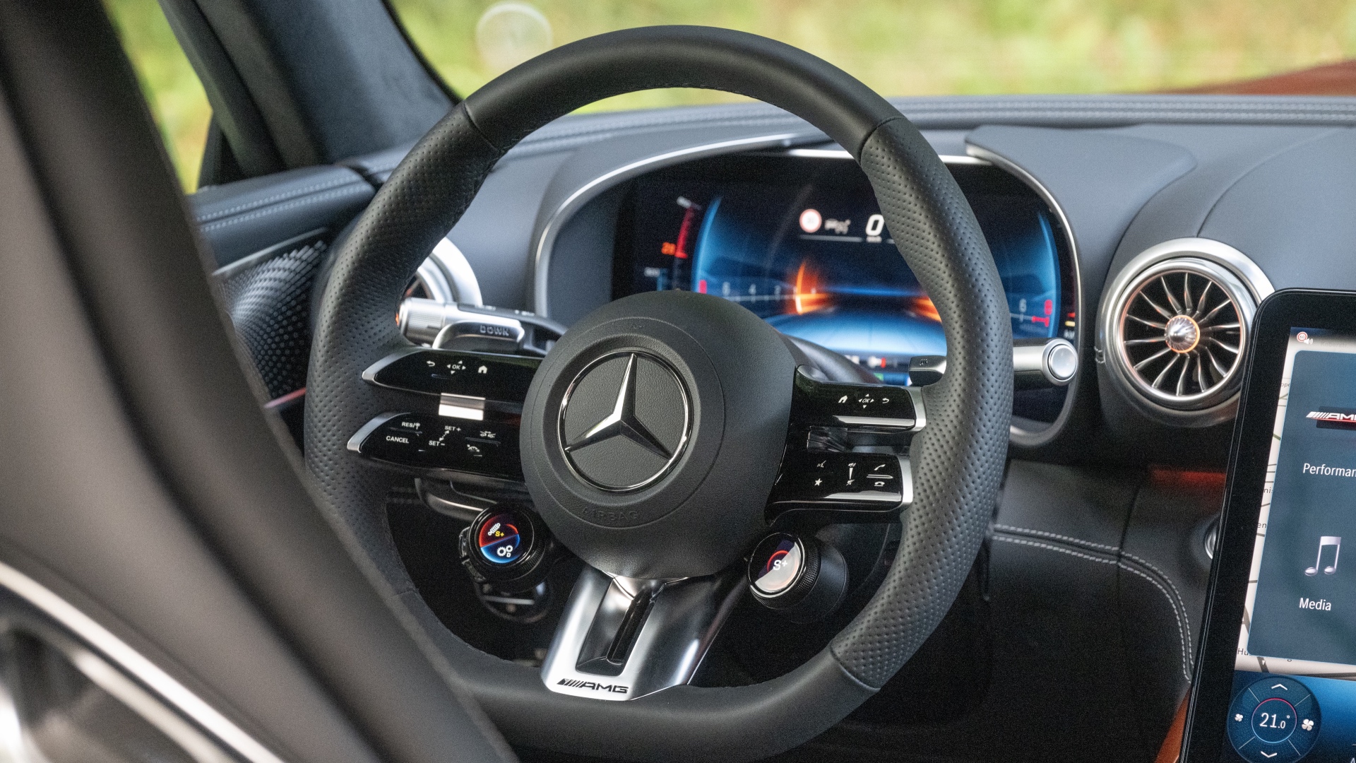 Mercedes-AMG-GT-63-S-e-Performance-guida-test-drive-44