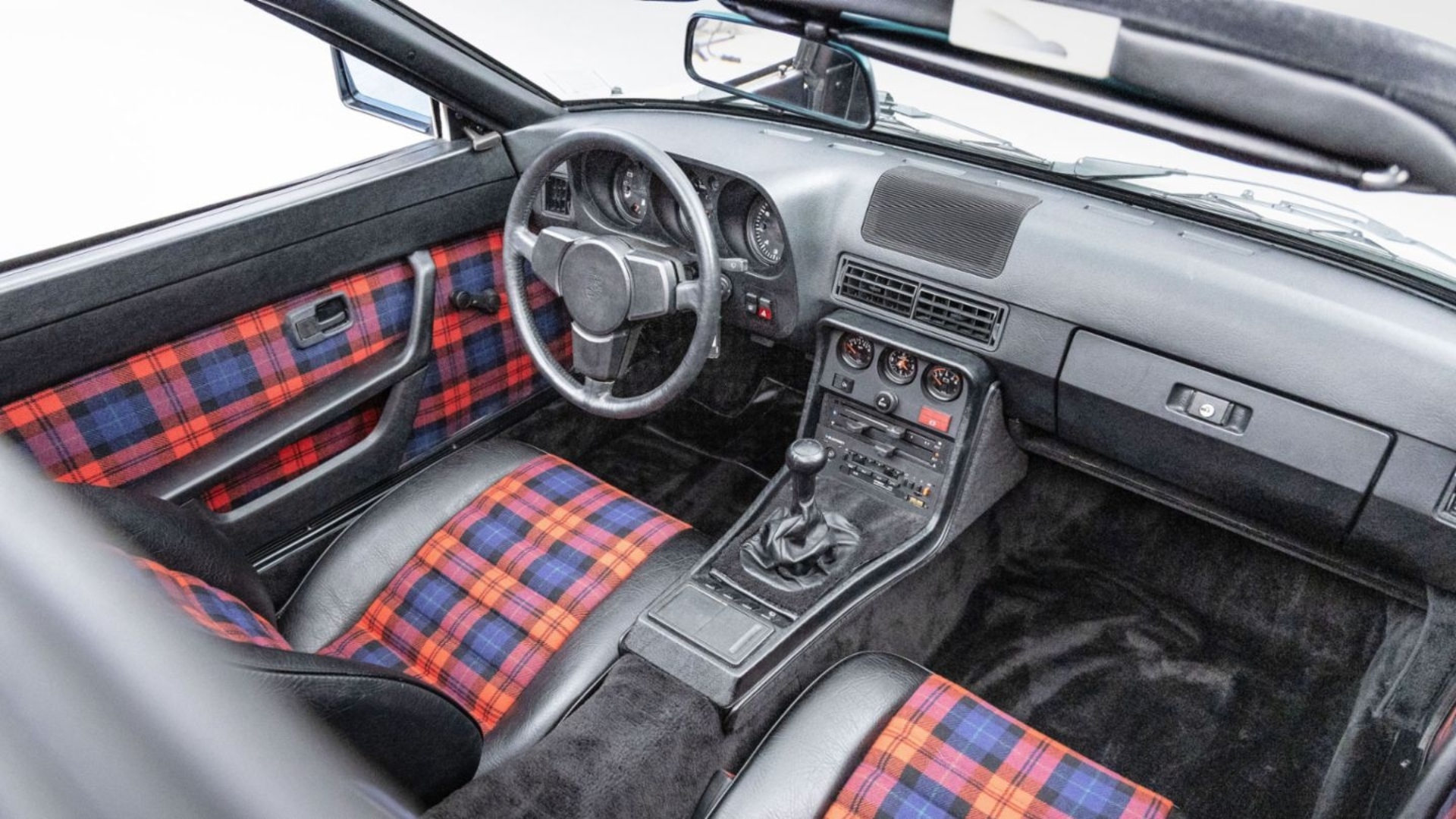 Porsche-924-Turbo-Targa-prototipo-5