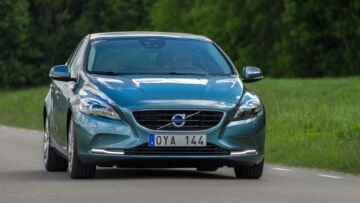 Volvo-V40-6