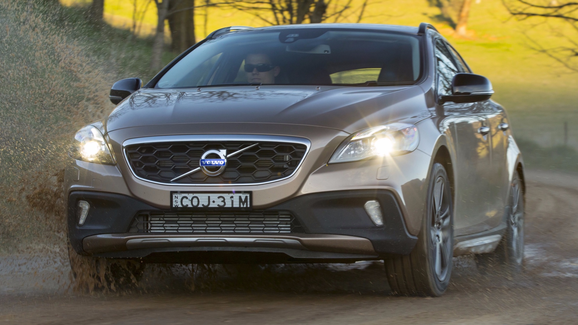 Volvo-V40-9