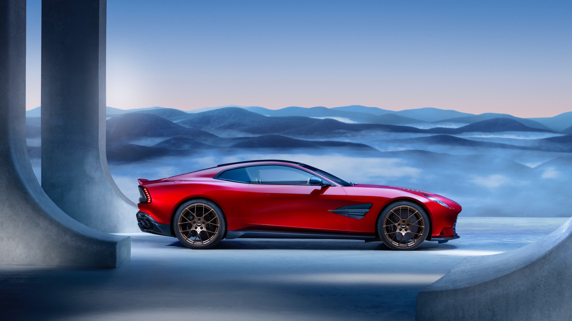 Aston Martin Vanquish: la V12 della nuova era