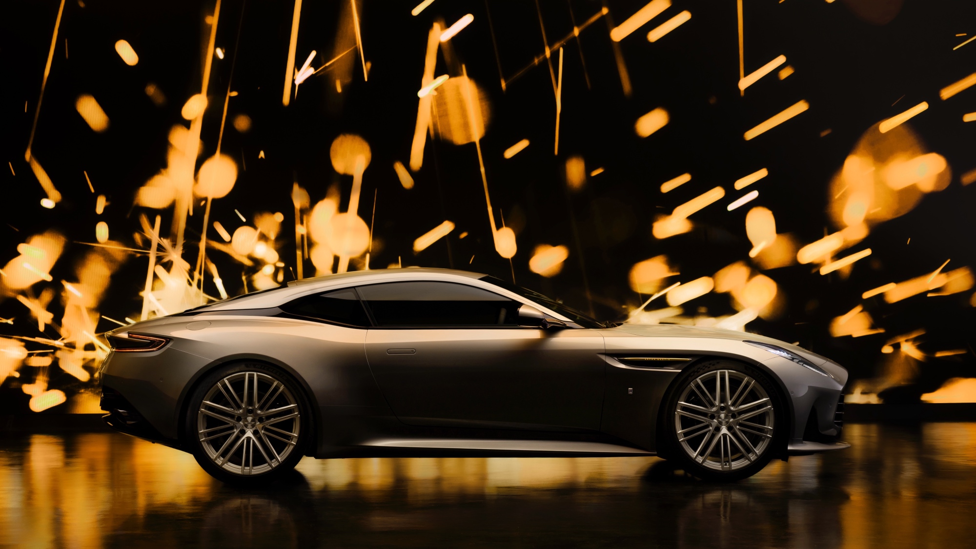 Aston_Martin_DB12_Goldfinger_Edition (3)
