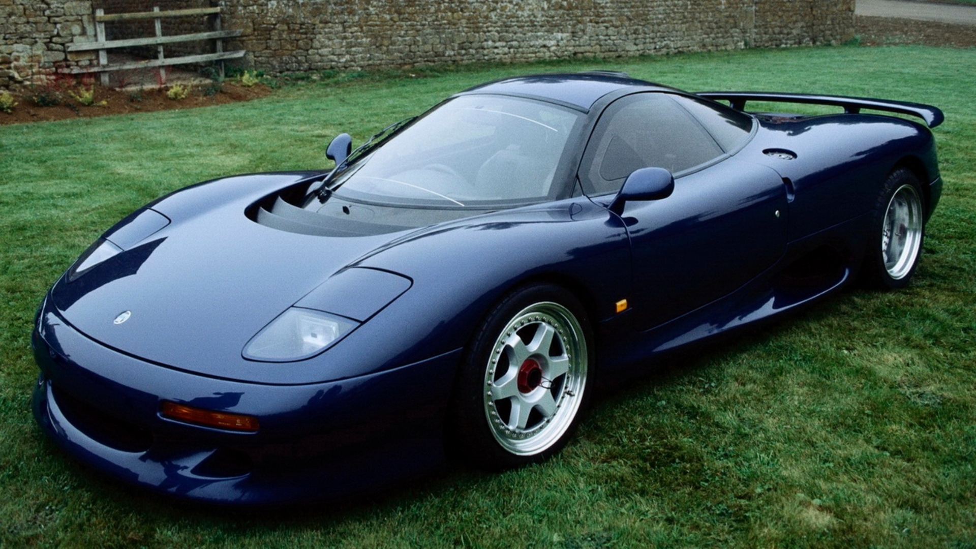 Jaguar-XJR-15-11 Jaguar-XJR-15-11