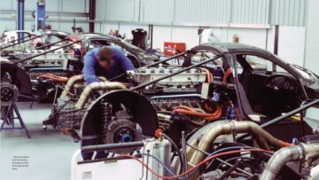 Jaguar-XJR-15-21 Jaguar-XJR-15-21