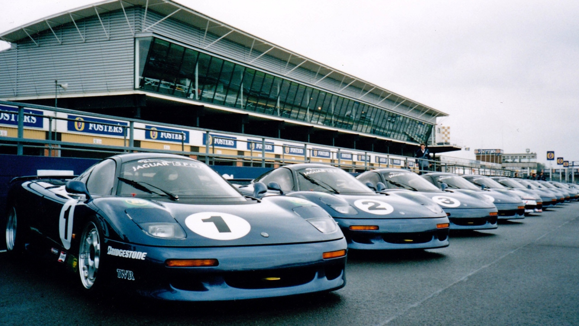 Jaguar-XJR-15-8 Jaguar-XJR-15-8