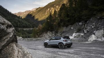 Jeep-Avenger-4xe-The-North-Face-Edition-2024-11