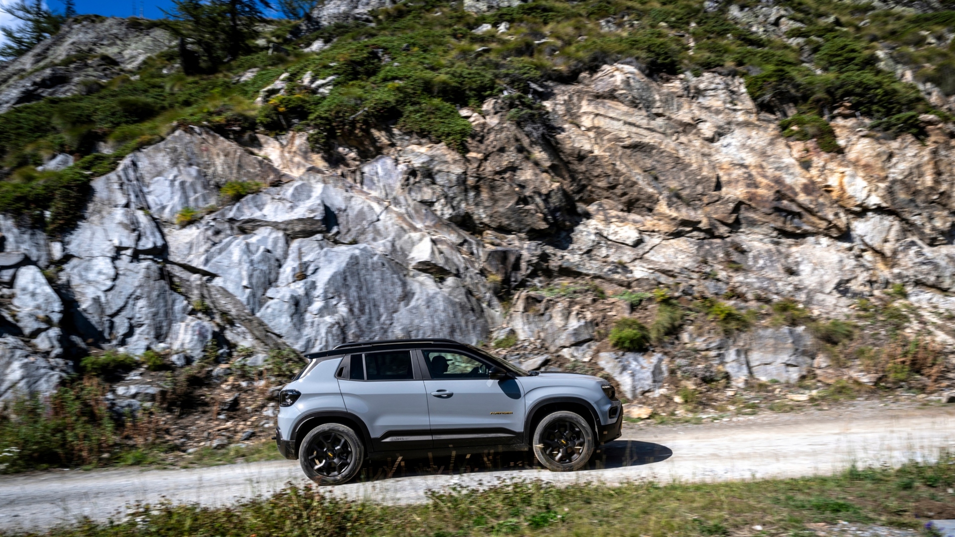 Jeep-Avenger-4xe-The-North-Face-Edition-2024-6
