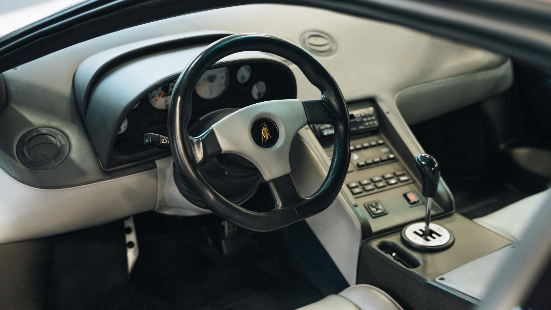 Lamborghini-polo-storico-auto-e-moto-depoca-2024-fiera-Miura-Diablo-18 Lamborghini-polo-storico-auto-e-moto-depoca-2024-fiera-Miura-Diablo-18