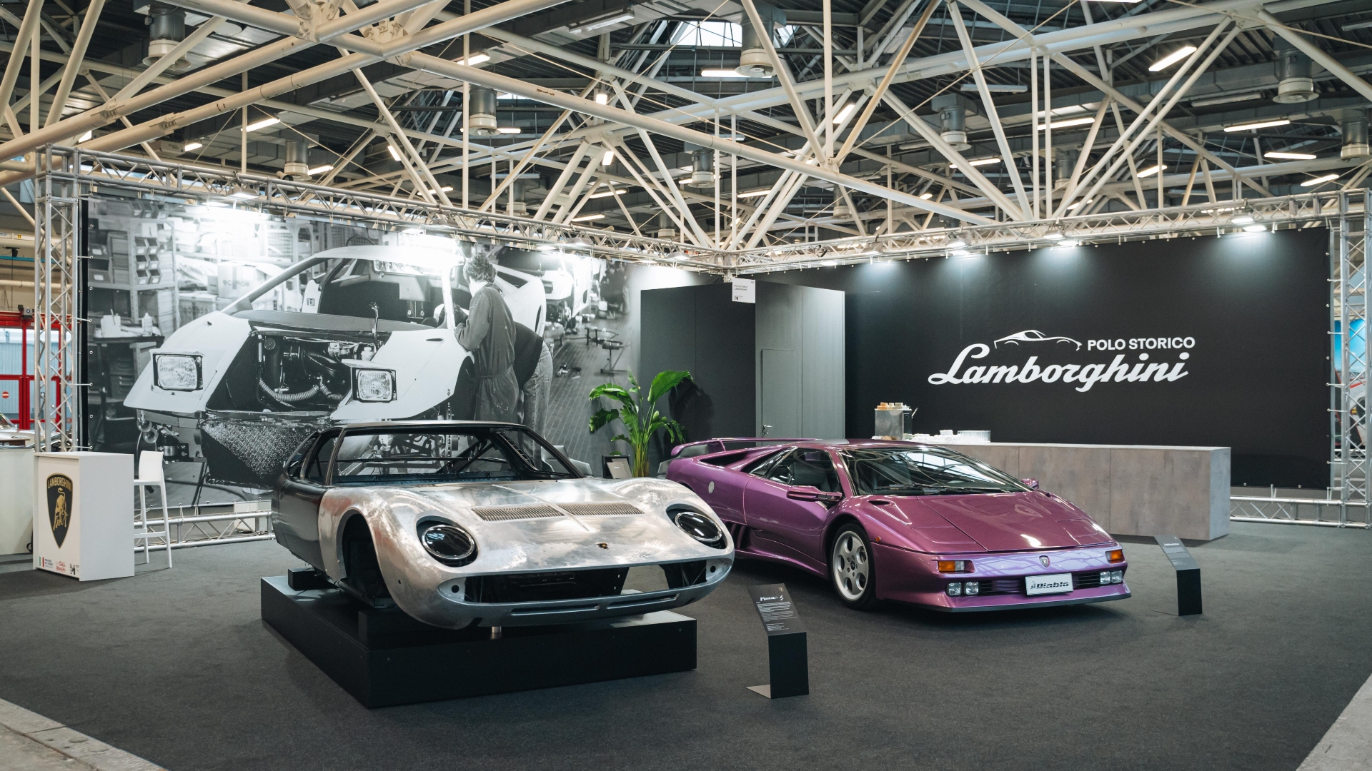 Lamborghini-polo-storico-auto-e-moto-depoca-2024-fiera-Miura-Diablo-21 Lamborghini-polo-storico-auto-e-moto-depoca-2024-fiera-Miura-Diablo-21