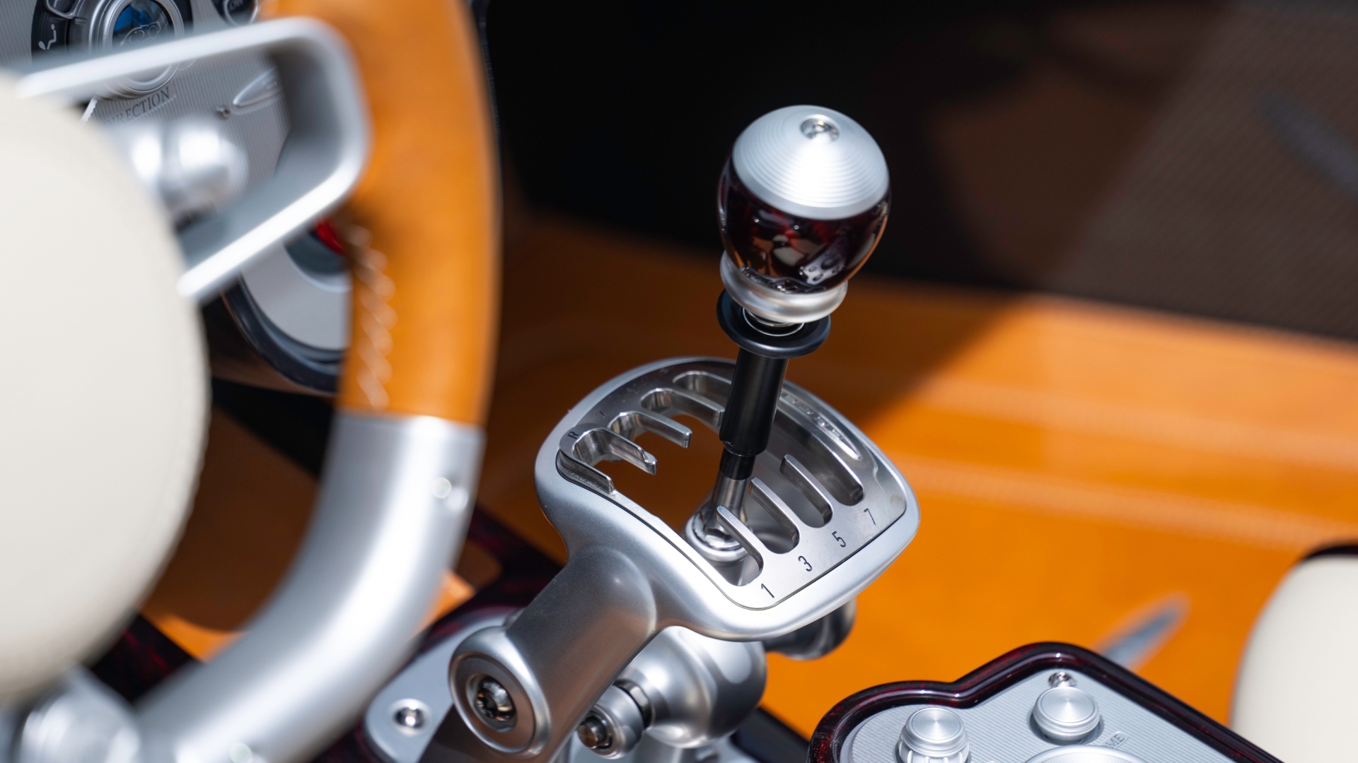 Pagani-Utopia-Roadster-2024-4