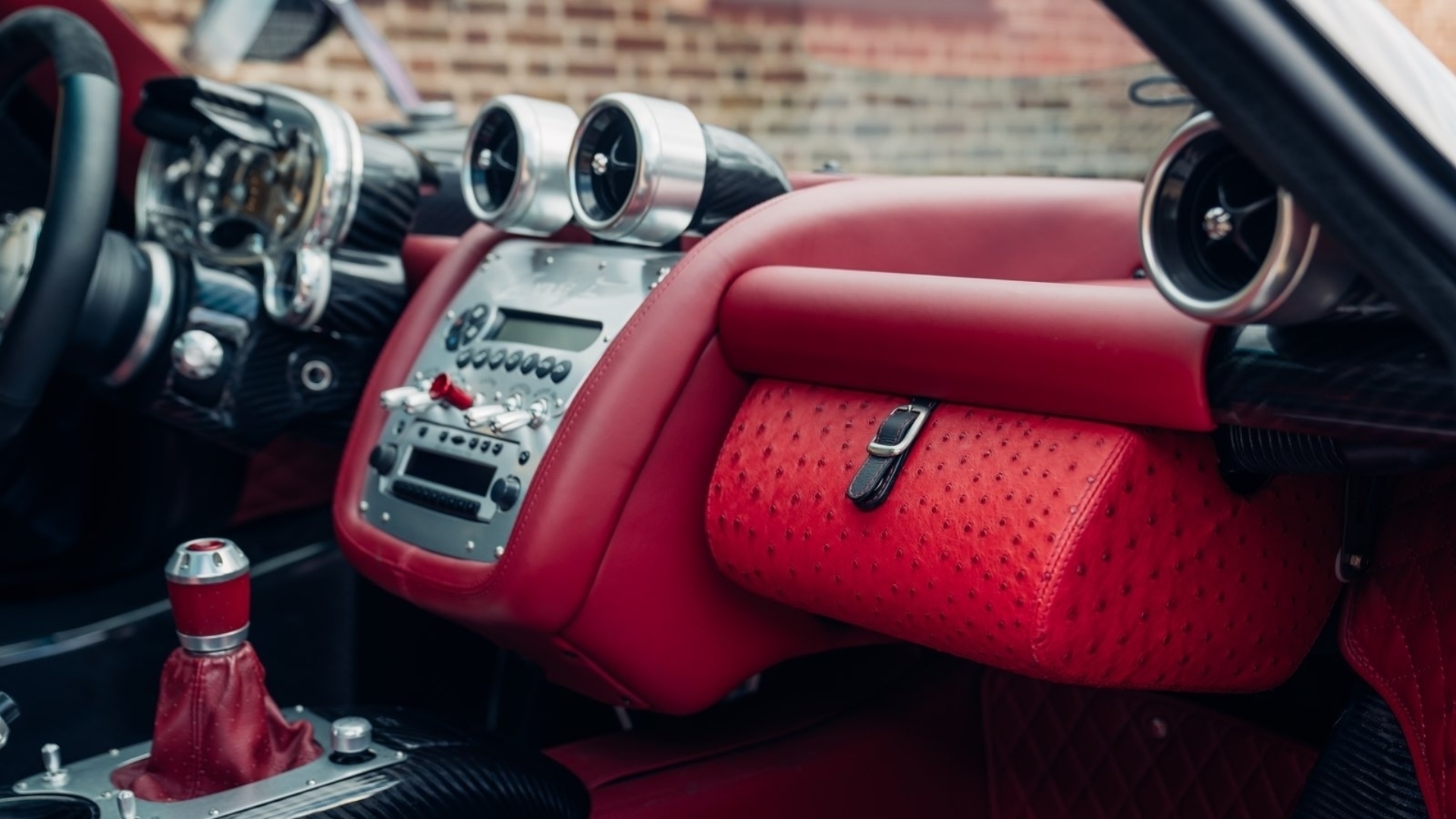 Pagani-Zonda-Nero-one-off-2003-8 Pagani-Zonda-Nero-one-off-2003-8