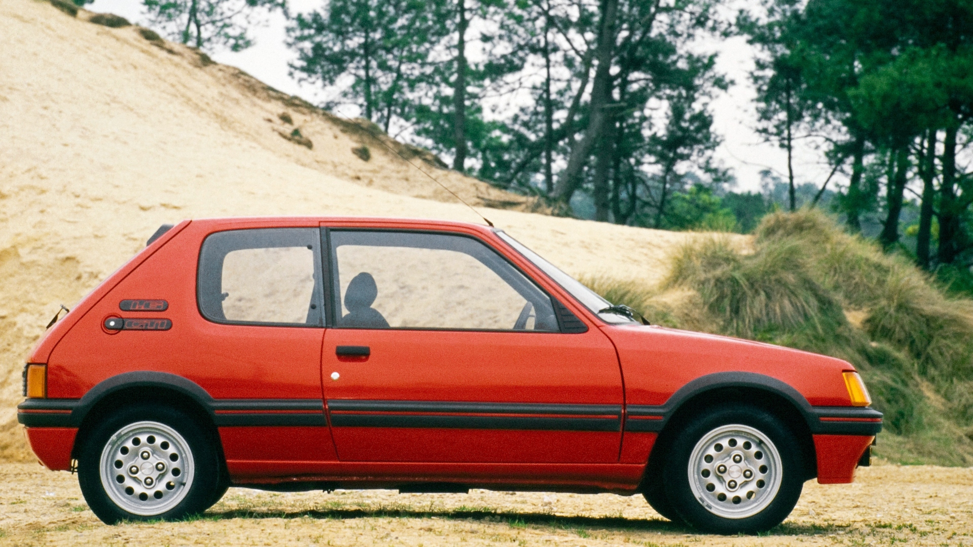 Peugeot-205-GTI-1984-2024-40-anni-anniversario-6