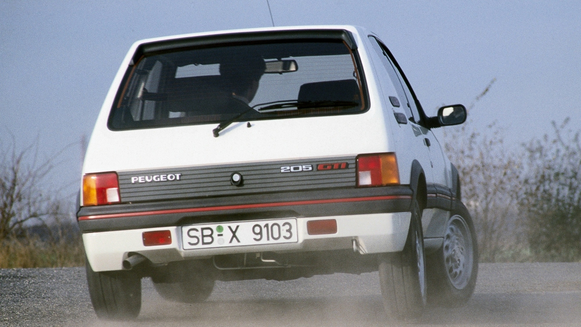 Peugeot-205-GTI-1984-2024-40-anni-anniversario-7