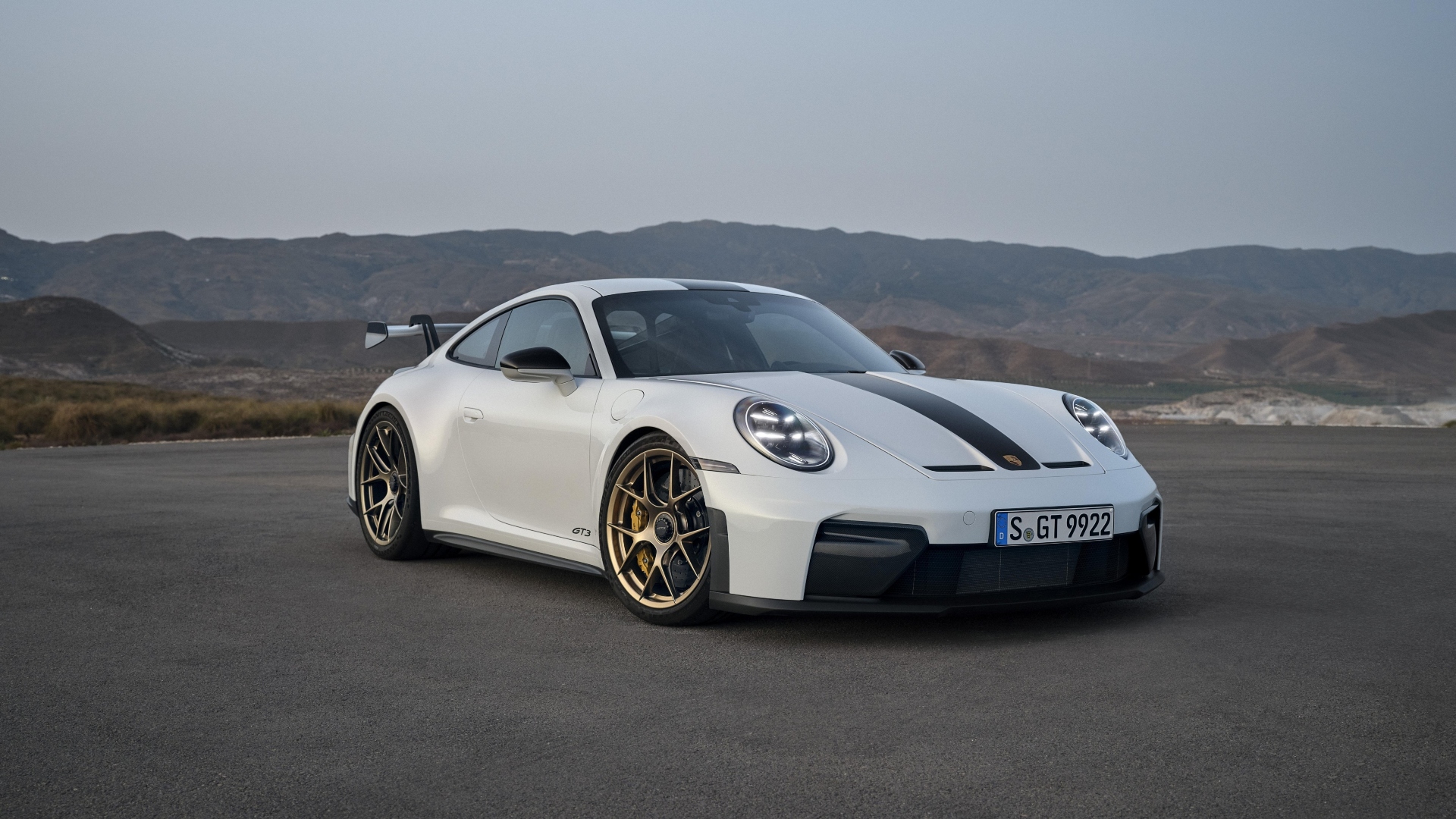 Porsche-911-GT3-2024-6