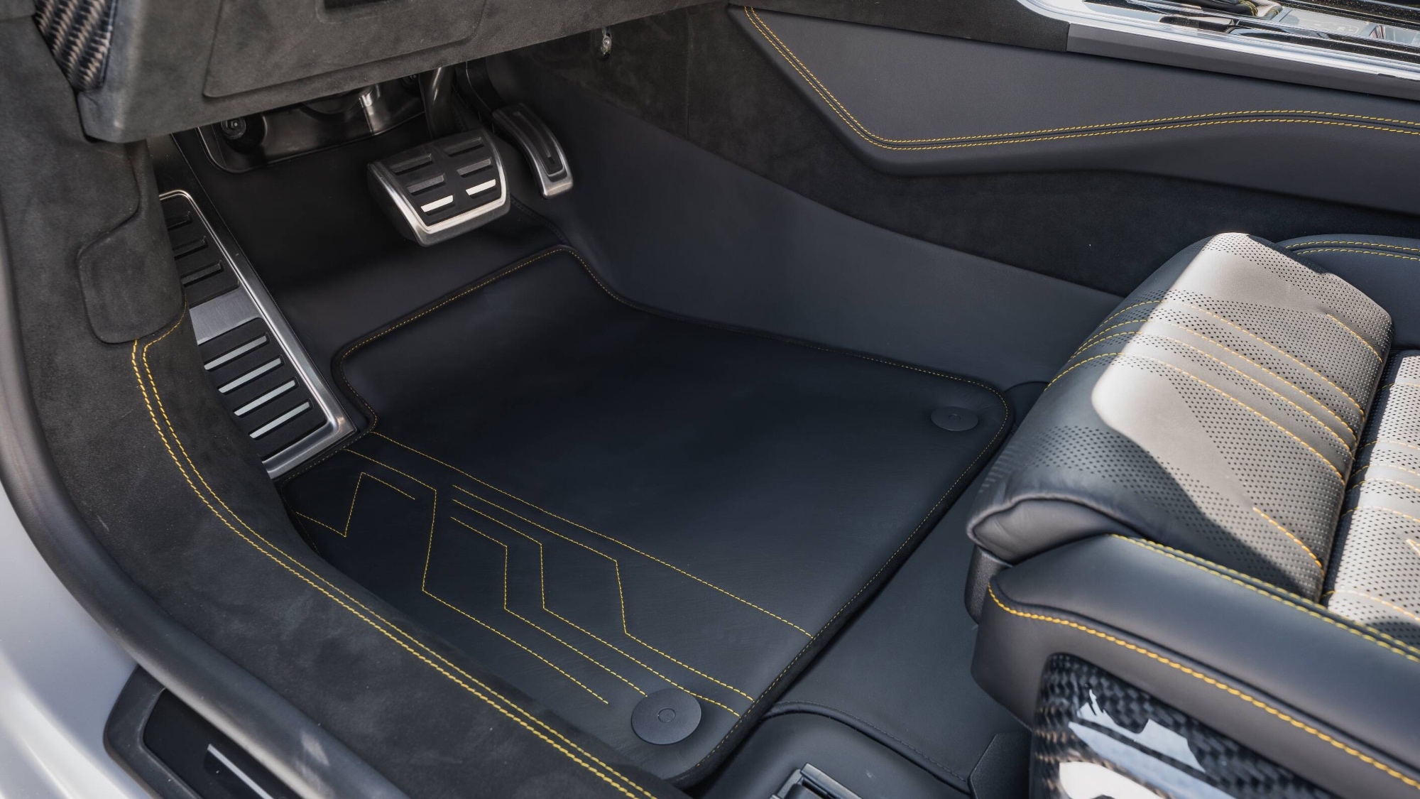 abt-individual-audi-rs-interior-8