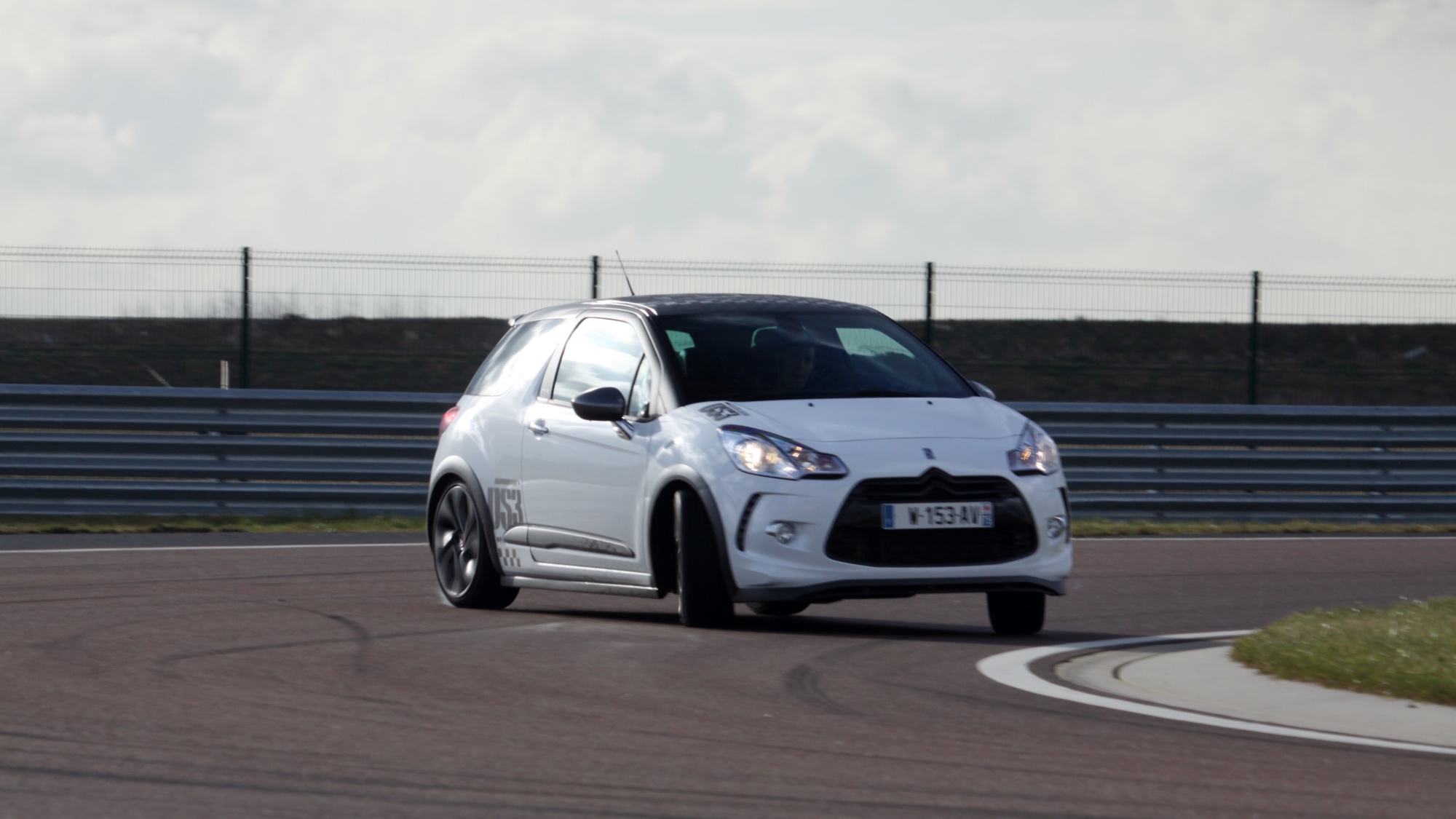 citroen_ds3_racing_9